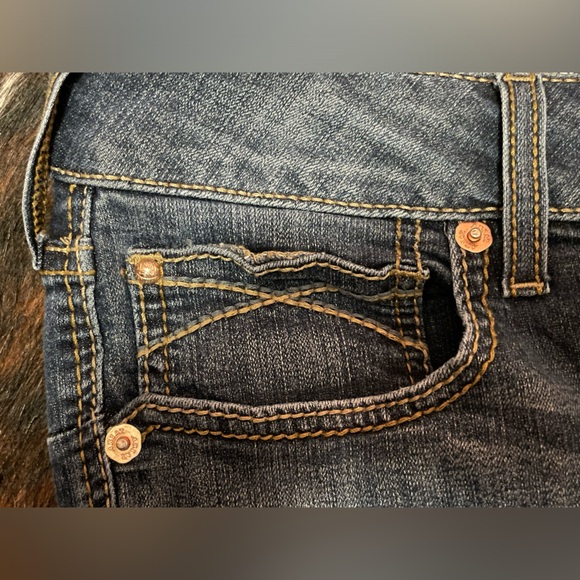 Ariat Boot Cut Women’s Jeans Size 32 Length 34 Faded Blue Jeans - Picture 5 of 7